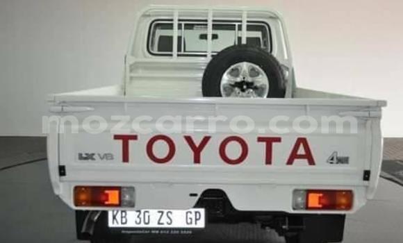 Comprar Usado Toyota Land Cruiser Branco Carro em Maputo em Maputo Comprar Usado Toyota Land Cruiser Branco Carro em Maputo em Maputo