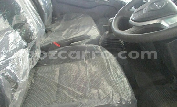 Comprar Usado Toyota DA Branco Caminhão em Maputo em Maputo Comprar Usado Toyota DA Branco Caminhão em Maputo em Maputo