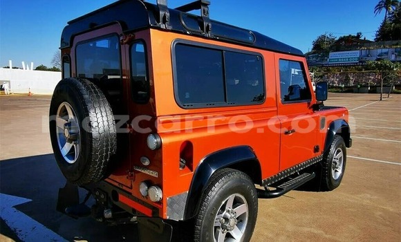 Comprar Usado Land Rover Defender De outros Carro em Maputo em Maputo Comprar Usado Land Rover Defender De outros Carro em Maputo em Maputo