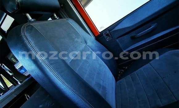 Comprar Usado Land Rover Defender De outros Carro em Maputo em Maputo Comprar Usado Land Rover Defender De outros Carro em Maputo em Maputo