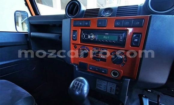 Comprar Usado Land Rover Defender De outros Carro em Maputo em Maputo Comprar Usado Land Rover Defender De outros Carro em Maputo em Maputo