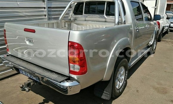 Comprar Usado Toyota Hilux Prata Carro em Maputo em Maputo Comprar Usado Toyota Hilux Prata Carro em Maputo em Maputo