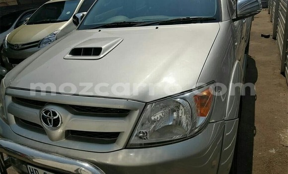 Comprar Usado Toyota Hilux Prata Carro em Maputo em Maputo Comprar Usado Toyota Hilux Prata Carro em Maputo em Maputo