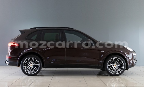 Comprar Usado Porsche Cayenne De outros Carro em Maputo em Maputo Comprar Usado Porsche Cayenne De outros Carro em Maputo em Maputo