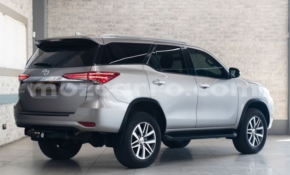 Comprar Usado Toyota Fortuner Prata Carro em Maputo em Maputo Comprar Usado Toyota Fortuner Prata Carro em Maputo em Maputo
