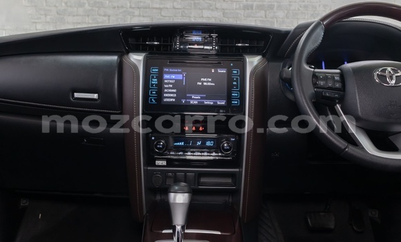 Comprar Usado Toyota Fortuner Prata Carro em Maputo em Maputo Comprar Usado Toyota Fortuner Prata Carro em Maputo em Maputo