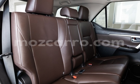 Comprar Usado Toyota Fortuner Prata Carro em Maputo em Maputo Comprar Usado Toyota Fortuner Prata Carro em Maputo em Maputo