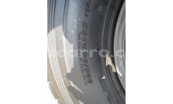 Tenga Imported Toyota Land Cruiser Chena Mota in Import - Dubai in Cabo Delgado Tenga Imported Toyota Land Cruiser Chena Mota in Import - Dubai in Cabo Delgado