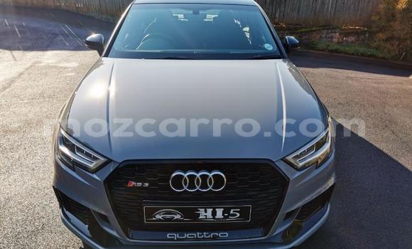 Comprar Usado Audi RS3 Azul Carro em Maputo em Maputo Comprar Usado Audi RS3 Azul Carro em Maputo em Maputo