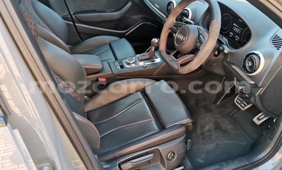 Comprar Usado Audi RS3 Azul Carro em Maputo em Maputo Comprar Usado Audi RS3 Azul Carro em Maputo em Maputo