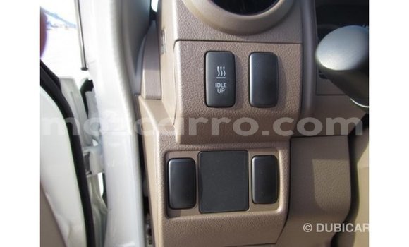 Tenga Imported Toyota Land Cruiser Chena Mota in Import - Dubai in Cabo Delgado Tenga Imported Toyota Land Cruiser Chena Mota in Import - Dubai in Cabo Delgado