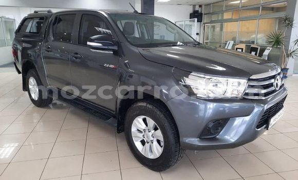 Buy Used Toyota Hilux Silver Car in Maputo in Maputo