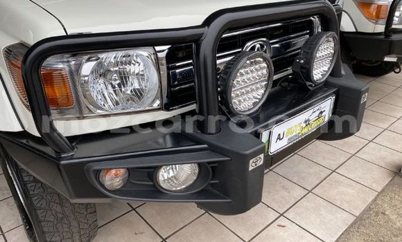 Buy Used Toyota Land Cruiser White Car in Maputo in Maputo Buy Used Toyota Land Cruiser White Car in Maputo in Maputo