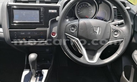 Comprar Usado Honda Fit Vermelho Carro em Maputo em Maputo Comprar Usado Honda Fit Vermelho Carro em Maputo em Maputo