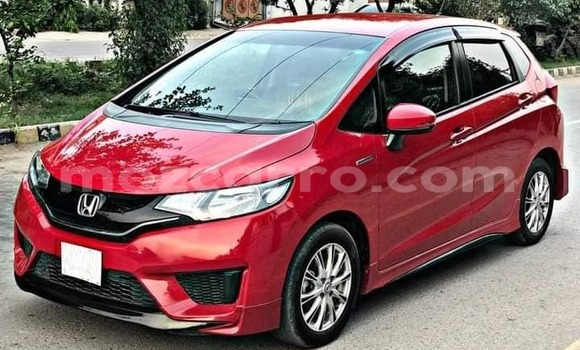 Comprar Usado Honda Fit Vermelho Carro em Maputo em Maputo Comprar Usado Honda Fit Vermelho Carro em Maputo em Maputo