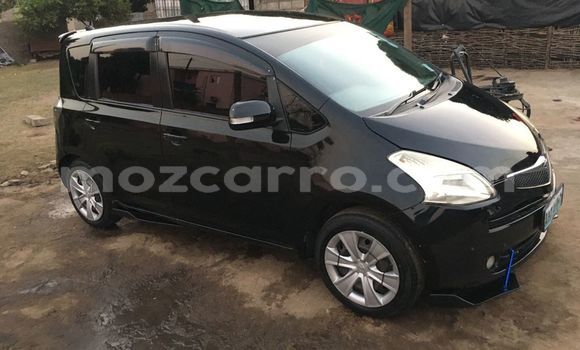 Nunua Ilio tumika Toyota Ractis Nyeusi Gari ndani ya Maputo nchini Maputo Nunua Ilio tumika Toyota Ractis Nyeusi Gari ndani ya Maputo nchini Maputo