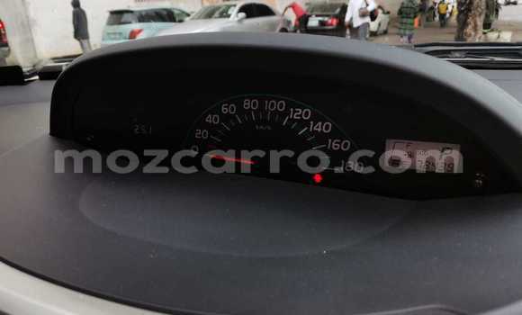 Nunua Ilio tumika Toyota Vitz Fedha Gari ndani ya Maputo nchini Maputo Nunua Ilio tumika Toyota Vitz Fedha Gari ndani ya Maputo nchini Maputo