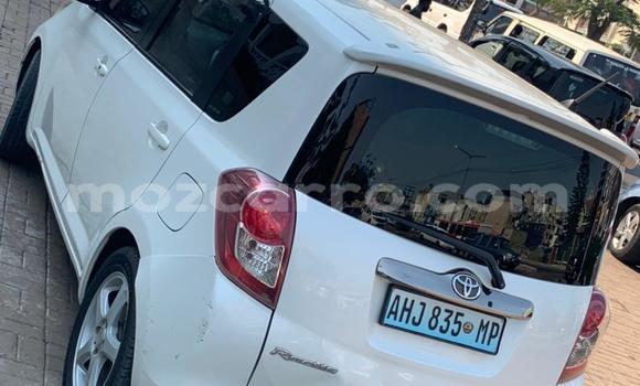 Buy Used Toyota Ractis White Car in Maputo in Maputo Buy Used Toyota Ractis White Car in Maputo in Maputo