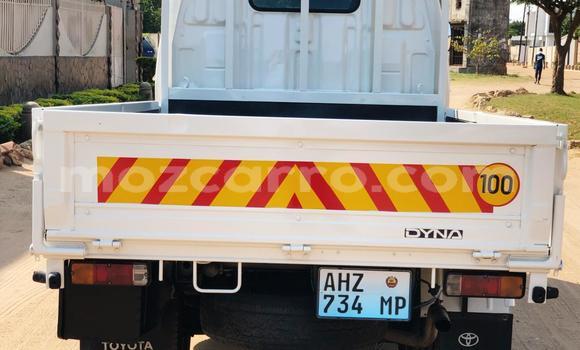 Nunua Ilio tumika Toyota Dyna Nyeupe Gari ndani ya Maputo nchini Maputo Nunua Ilio tumika Toyota Dyna Nyeupe Gari ndani ya Maputo nchini Maputo