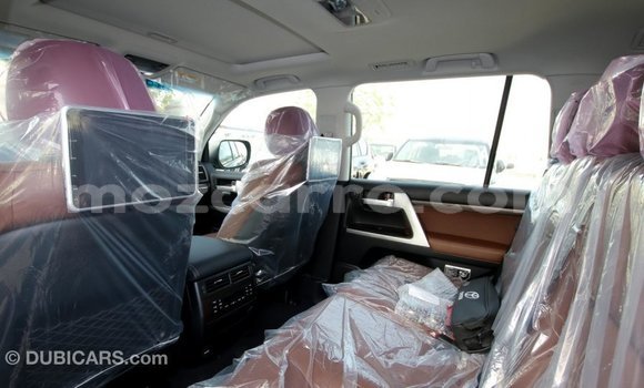 Tenga Imported Toyota Land Cruiser Nhema Mota in Import - Dubai in Cabo Delgado Tenga Imported Toyota Land Cruiser Nhema Mota in Import - Dubai in Cabo Delgado