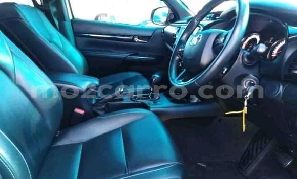 Comprar Usado Toyota Hilux Branco Carro em Maputo em Maputo Comprar Usado Toyota Hilux Branco Carro em Maputo em Maputo