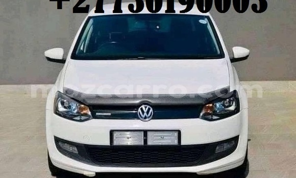 Comprar Usado Volkswagen Polo Branco Carro em Maputo em Maputo