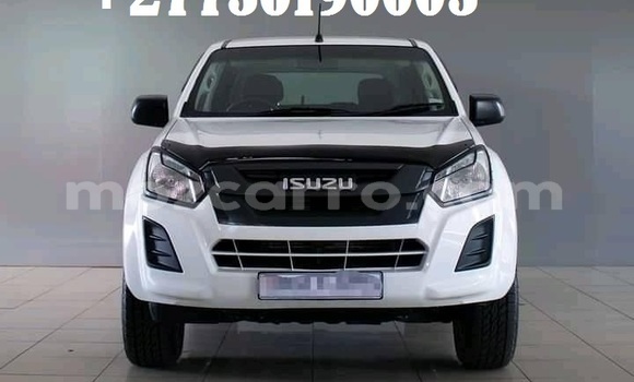 Comprar Usado Isuzu D-max Cab4 Branco Carro em Maputo em Maputo Comprar Usado Isuzu D-max Cab4 Branco Carro em Maputo em Maputo