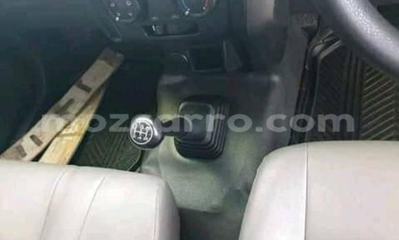 Comprar Usado Isuzu KB Azul Carro em Maputo em Maputo Comprar Usado Isuzu KB Azul Carro em Maputo em Maputo