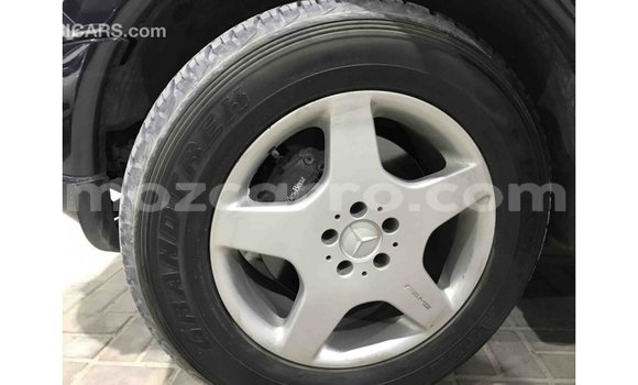 Buy Import Mercedes‒Benz 190 (W201) Blue Car in Import - Dubai in Cabo Delgado Buy Import Mercedes‒Benz 190 (W201) Blue Car in Import - Dubai in Cabo Delgado