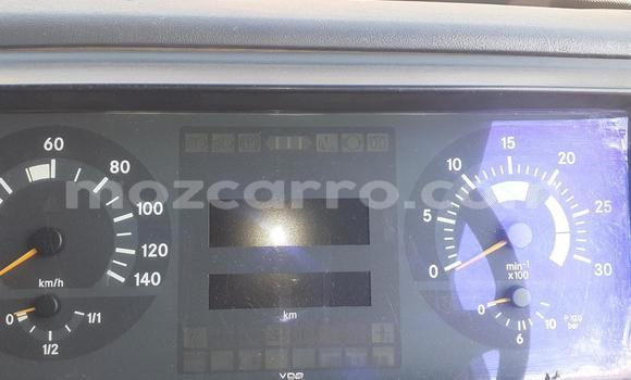 Comprar Usado Mercedes‒Benz Atego Branco Caminhão em Chimoio em Manica Comprar Usado Mercedes‒Benz Atego Branco Caminhão em Chimoio em Manica