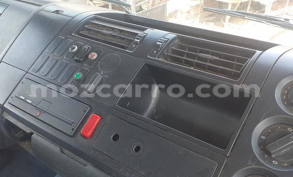 Comprar Usado Mercedes‒Benz Atego Branco Caminhão em Chimoio em Manica Comprar Usado Mercedes‒Benz Atego Branco Caminhão em Chimoio em Manica