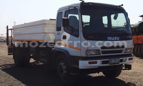 Comprar Usado Isuzu FTR 850 Branco Caminhão em Massinga em Inhambane Comprar Usado Isuzu FTR 850 Branco Caminhão em Massinga em Inhambane