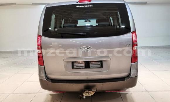 Comprar Usado Hyundai H1 Prata Carro em Maputo em Maputo Comprar Usado Hyundai H1 Prata Carro em Maputo em Maputo
