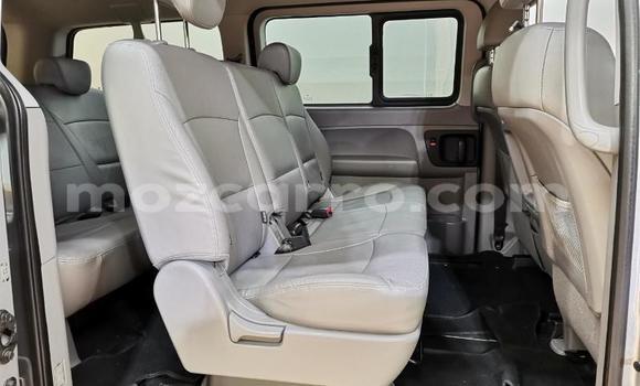 Comprar Usado Hyundai H1 Prata Carro em Maputo em Maputo Comprar Usado Hyundai H1 Prata Carro em Maputo em Maputo