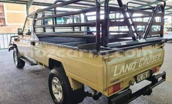 Comprar Usado Toyota Land Cruiser De outros Carro em Maputo em Maputo Comprar Usado Toyota Land Cruiser De outros Carro em Maputo em Maputo