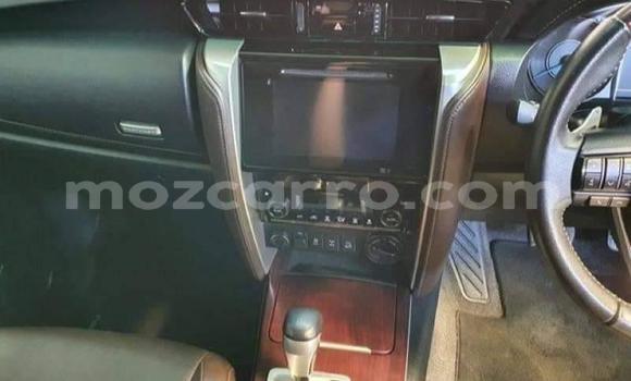 Comprar Usado Toyota Fortuner Branco Carro em Maputo em Maputo Comprar Usado Toyota Fortuner Branco Carro em Maputo em Maputo