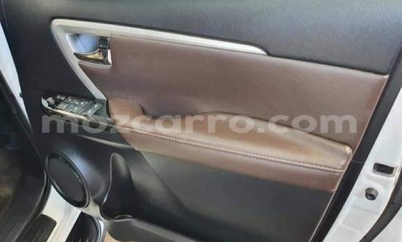 Comprar Usado Toyota Fortuner Branco Carro em Maputo em Maputo Comprar Usado Toyota Fortuner Branco Carro em Maputo em Maputo