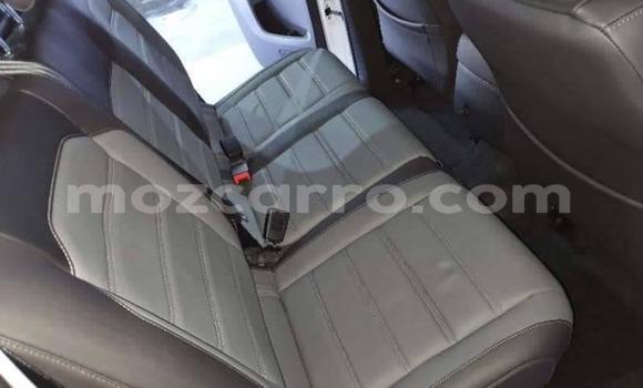 Comprar Usado Volkswagen Amarok Branco Carro em Maputo em Maputo Comprar Usado Volkswagen Amarok Branco Carro em Maputo em Maputo