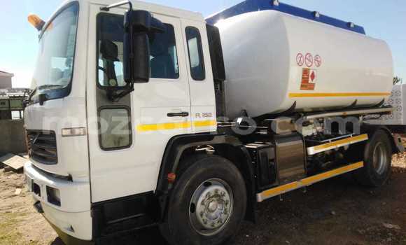 Tenga Tsaru Volvo 440 Chena Mota in Maputo in Maputo Tenga Tsaru Volvo 440 Chena Mota in Maputo in Maputo