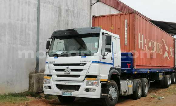 Nunua Ilio tumika Aro 24 Nyeupe Gari ndani ya Maputo nchini Maputo Nunua Ilio tumika Aro 24 Nyeupe Gari ndani ya Maputo nchini Maputo