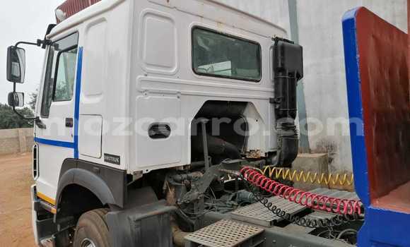 Nunua Ilio tumika Aro 24 Nyeupe Gari ndani ya Maputo nchini Maputo Nunua Ilio tumika Aro 24 Nyeupe Gari ndani ya Maputo nchini Maputo