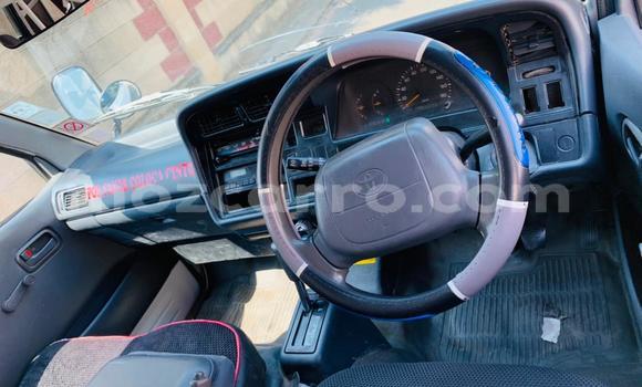 Nunua Ilio tumika Toyota Hiace Nyeupe Gari ndani ya Maputo nchini Maputo Nunua Ilio tumika Toyota Hiace Nyeupe Gari ndani ya Maputo nchini Maputo