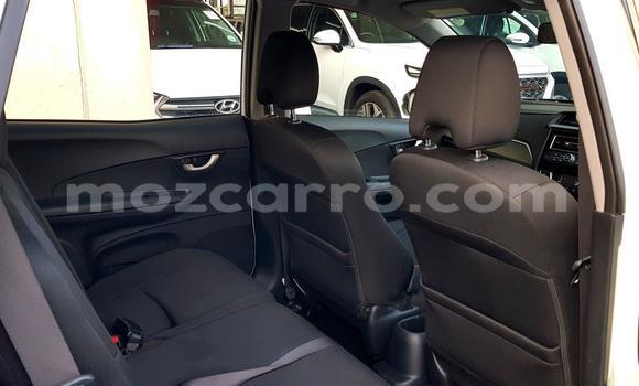Comprar Usado Honda BR-V Branco Carro em Beira em Sofala Comprar Usado Honda BR-V Branco Carro em Beira em Sofala