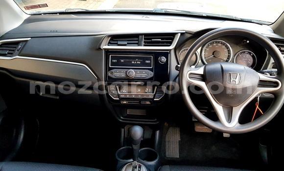 Comprar Usado Honda BR-V Branco Carro em Beira em Sofala Comprar Usado Honda BR-V Branco Carro em Beira em Sofala