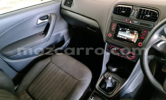 Comprar Usado Volkswagen Polo Branco Carro em Maputo em Maputo Comprar Usado Volkswagen Polo Branco Carro em Maputo em Maputo