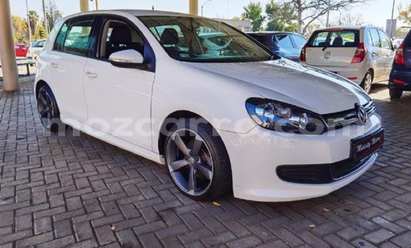 Tenga Tsaru Volkswagen Gol Chena Mota in Maputo in Maputo