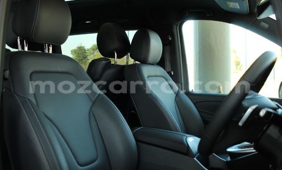 Nunua Ilio tumika Mercedes‒Benz V-klasse Nyingine Gari ndani ya Maputo nchini Maputo Nunua Ilio tumika Mercedes‒Benz V-klasse Nyingine Gari ndani ya Maputo nchini Maputo