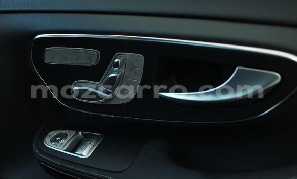 Nunua Ilio tumika Mercedes‒Benz V-klasse Nyingine Gari ndani ya Maputo nchini Maputo Nunua Ilio tumika Mercedes‒Benz V-klasse Nyingine Gari ndani ya Maputo nchini Maputo