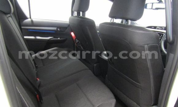 Tenga Tsaru Toyota Hilux Chena Mota in Maputo in Maputo Tenga Tsaru Toyota Hilux Chena Mota in Maputo in Maputo