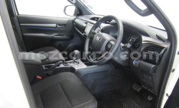 Tenga Tsaru Toyota Hilux Chena Mota in Maputo in Maputo Tenga Tsaru Toyota Hilux Chena Mota in Maputo in Maputo